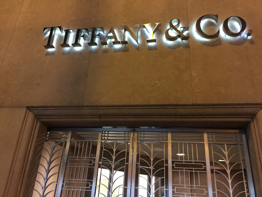 Jewelry Store «Tiffany & Co.», reviews and photos, 301 Nichols Rd, Kansas City, MO 64112, USA