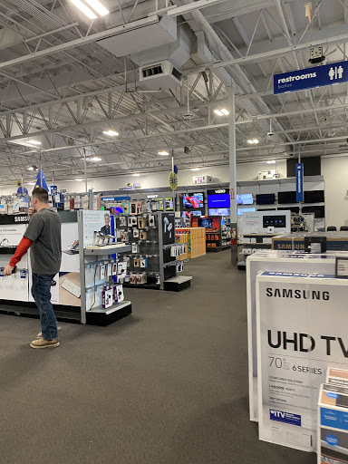 Electronics Store «Best Buy», reviews and photos, 625 Black Lake Blvd SW #200, Olympia, WA 98502, USA