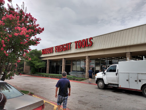 Hardware Store «Harbor Freight Tools», reviews and photos, 1704 E Belt Line Rd, Richardson, TX 75081, USA