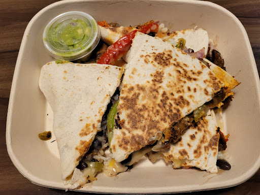 Mexican Restaurant «QDOBA Mexican Eats», reviews and photos, 180 Gravois Bluffs Cir Dr d, Fenton, MO 63026, USA