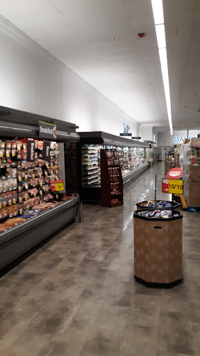 Grocery Store «Stop & Shop», reviews and photos, 498 Bushy Hill Rd, Simsbury, CT 06070, USA
