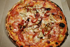 Mondo Pizza image