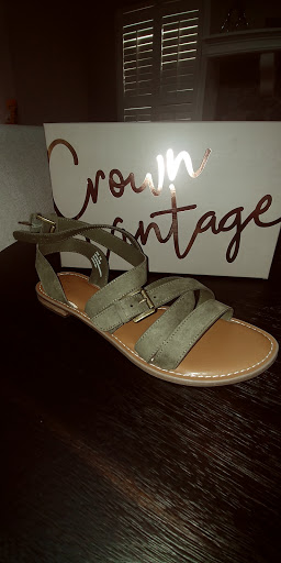 Shoe Store «DSW Designer Shoe Warehouse», reviews and photos, 4665 Town Crossing Dr, Jacksonville, FL 32246, USA