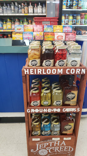 Liquor Store «Gate Six Liquor Store», reviews and photos, 15158 Fort Campbell Blvd, Oak Grove, KY 42262, USA