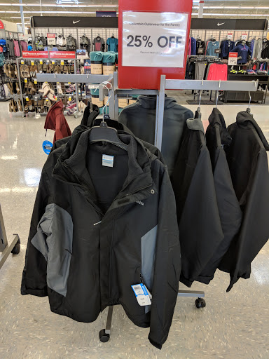 Sporting Goods Store «Academy Sports + Outdoors», reviews and photos, 20790 I-30, Benton, AR 72019, USA