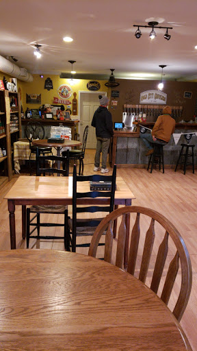 Beer Store «Gold City Growlers», reviews and photos, 10 S Chestatee St, Dahlonega, GA 30533, USA