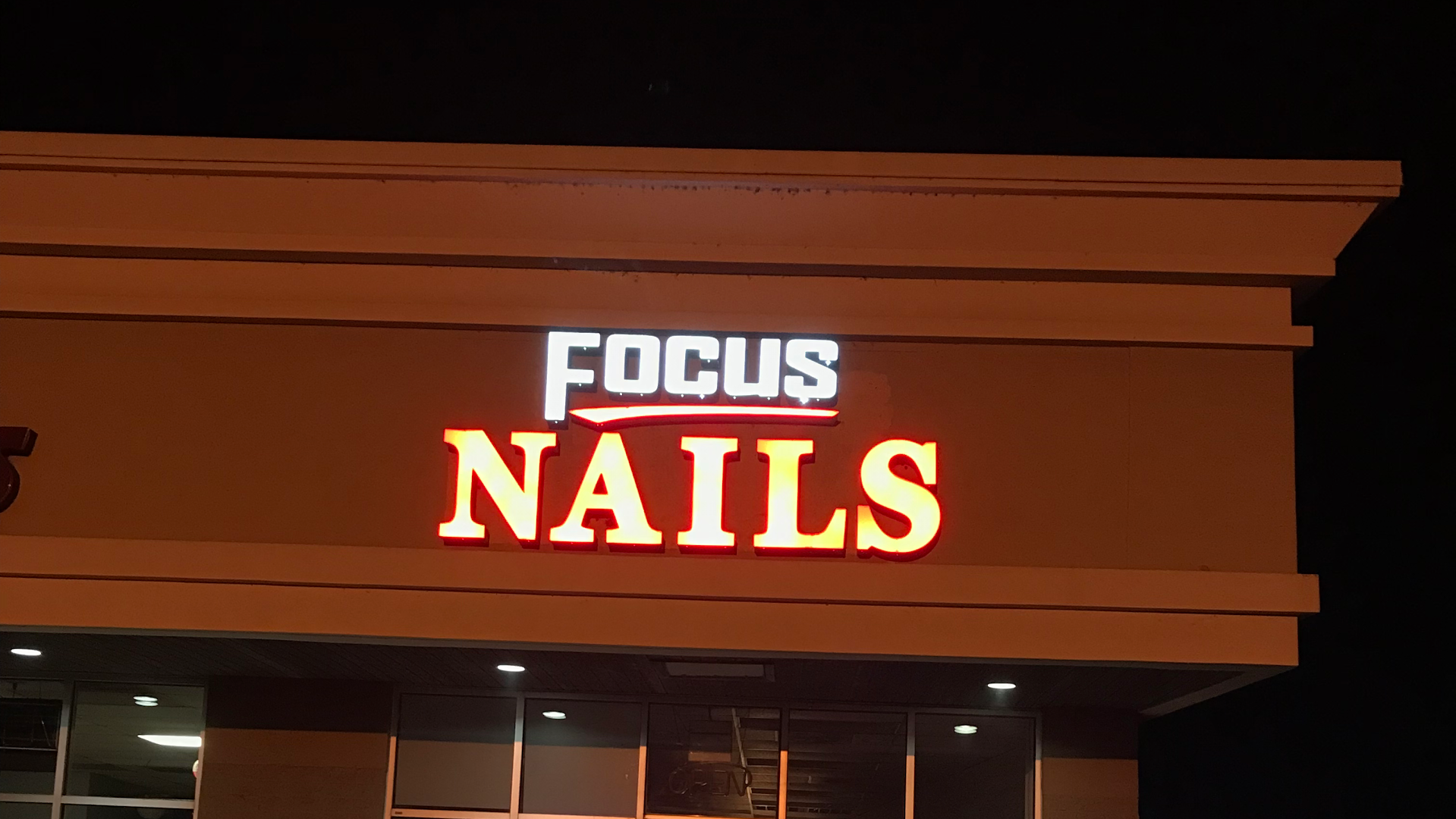 Focus Nails Broadway