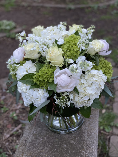 Florist «Guilford White House Florist», reviews and photos, 966 Boston Post Rd, Guilford, CT 06437, USA