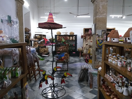 Casa de las Artesanías del Estado de Yucatán (Tienda matríz monjas)