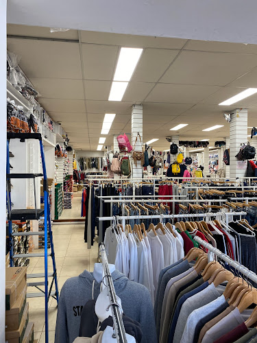 Opiniones de Tienda y zapatería el colmenar en Soriano - Tienda de ropa