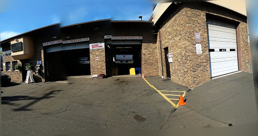 Towing Service «Untouchable Towing & Auto Repair», reviews and photos, 170 N Main St, Middletown, CT 06457, USA