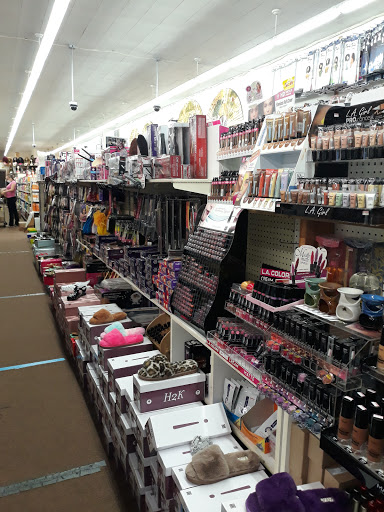 Beauty Supply Store «Tnt Beauty Supply», reviews and photos, 3518 E Main St, Kalamazoo, MI 49048, USA