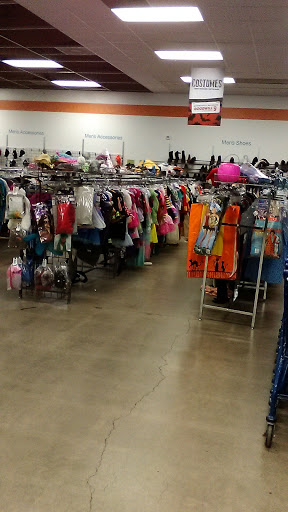 Thrift Store «Mckellips Goodwill Retail Store, Donation Center & Career Center», reviews and photos, 106 E McKellips Rd, Mesa, AZ 85201, USA