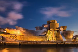 Guggenheim Museum Bilbao image