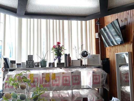 Dry Cleaner «Personal Cleaners & Tailors», reviews and photos, 850 Massachusetts Ave, Lexington, MA 02420, USA