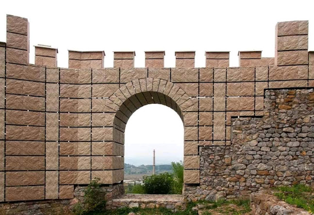 Средновековна крепост Перник - Перник