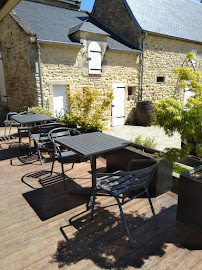 Atmosphère du Le Quarante-Neuf : Hôtel et Restaurant à Saint-Vigor-le-Grand - n°1
