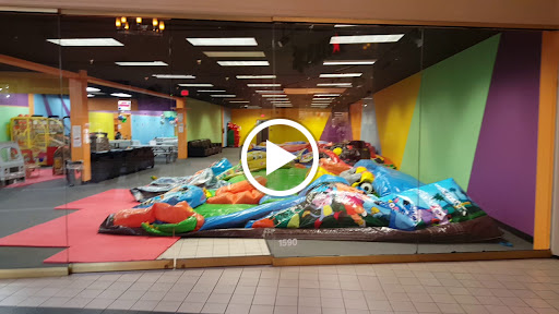 Shopping Mall «Spring Hill Mall», reviews and photos, 1072 Spring Hill Ring Rd, Dundee Township, IL 60118, USA