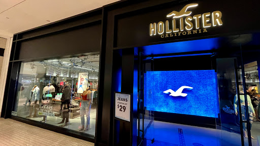 Clothing Store «Hollister Co.», reviews and photos, 19575 Biscayne Blvd #1335, Aventura, FL 33180, USA