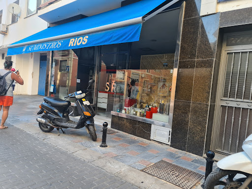 Fontanería Suministros Ríos en Fuengirola, Málaga