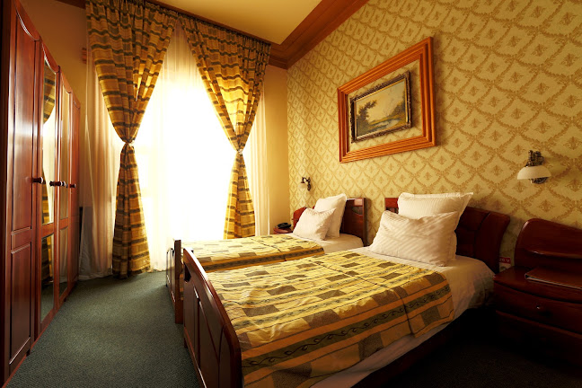 Bucharest Comfort Suites Hotel - Hostal