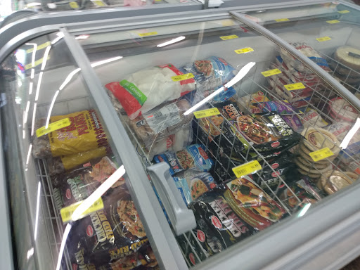 Grocery Store «The Hometown Market», reviews and photos, 401 Plaza Dr, Eustis, FL 32726, USA