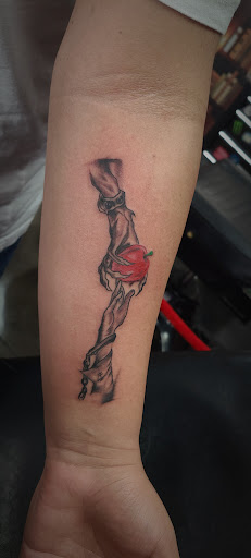 Find beach tattoo ideas for women's for your next unique tattoo in Garden Grove at Dr. Tattoo Studio