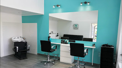 eMKa Salon Fryzjerski