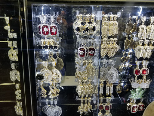 Tattoo Shop «22 Caliber Tattoo Studio», reviews and photos, 3501 Parsons Ave, Columbus, OH 43207, USA