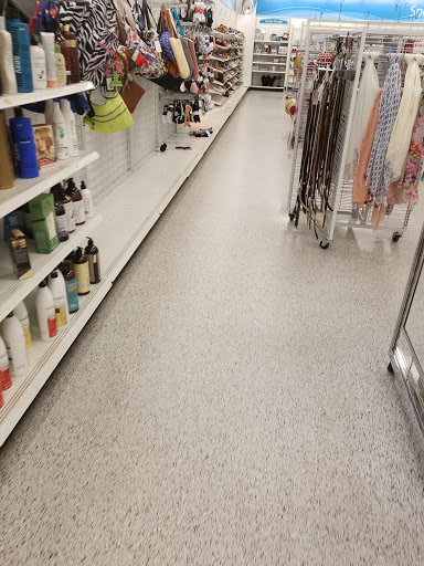 Clothing Store «Ross Dress for Less», reviews and photos, 1744 US Hwy 27 S, Sebring, FL 33870, USA