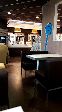 Atmosphère du Restauration rapide McDonald's à La Destrousse - n°8
