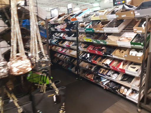 Shoe Store «DSW Designer Shoe Warehouse», reviews and photos, 60 NJ-17, Paramus, NJ 07652, USA