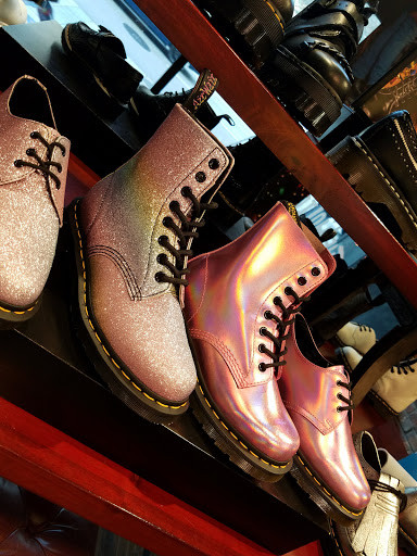 Clothing Store «The Dr. Martens Store», reviews and photos, 1527 4th Ave, Seattle, WA 98101, USA