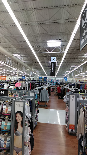 Department Store «Walmart Supercenter», reviews and photos, 5100 Okeechobee Rd, Fort Pierce, FL 34947, USA