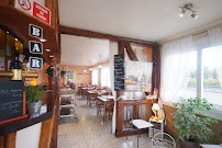 Atmosphère du Restaurant Traiteur Le Pilaout à Saint-Lyé - n°4