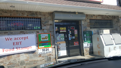 Convenience Store «Jascarli Mini Market», reviews and photos, 284 Colonial Ave, Waterbury, CT 06704, USA