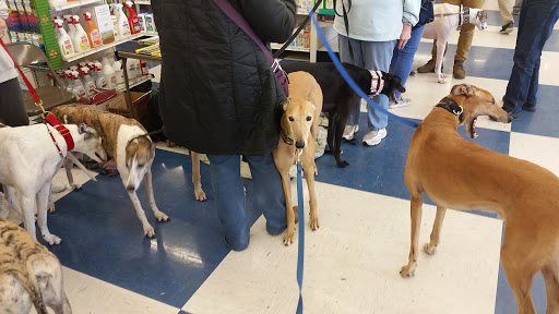 Pet Supply Store «Petco Animal Supplies», reviews and photos, 710 W 66th St, Richfield, MN 55423, USA