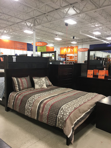 Furniture Store «Weekends Only Furniture & Mattress», reviews and photos, 8315 Center Run Dr, Indianapolis, IN 46250, USA