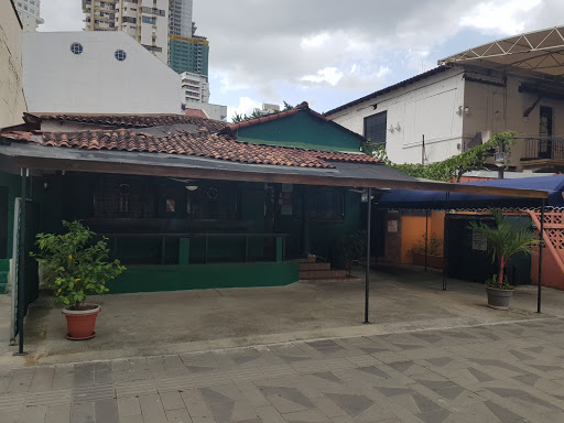 The Londoner Pub & Restaurant Panama