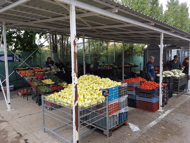 Zöldség gyümölcs Kisasszony piac