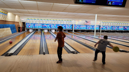Bowling Alley «Hudson Bowling Center», reviews and photos, 1801 Ward Ave #224, Hudson, WI 54016, USA