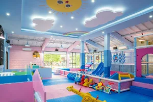 Gurita Playground & Board Game Cafe image