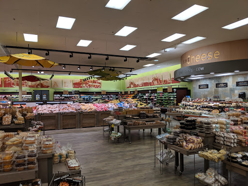 Grocery Store «Hannaford Supermarket», reviews and photos, 99 Main St, Gorham, ME 04038, USA