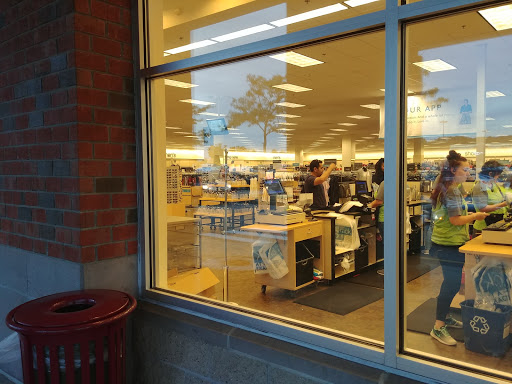 Department Store «Nordstrom Rack Shoppers World», reviews and photos, 1 Worcester Rd, Framingham, MA 01701, USA