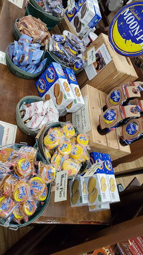 General Store «Mast General Store Knoxville», reviews and photos, 402 S Gay St, Knoxville, TN 37902, USA