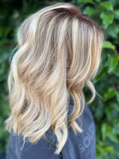 Beauty Salon «Westwood Tan & Beauty Salon», reviews and photos, 6960 SE Thiessen Rd, Milwaukie, OR 97267, USA