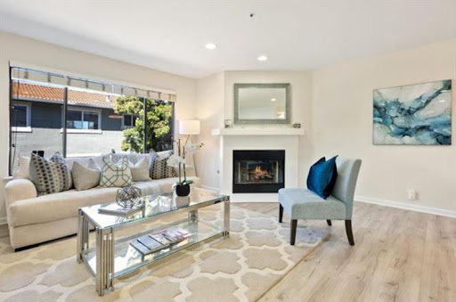 Lin-Lin Tsou-Otani REALTOR image