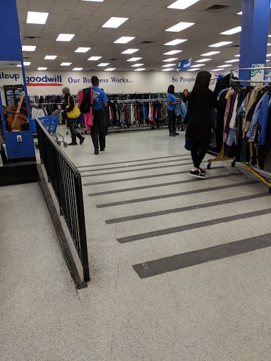 Thrift Store «Goodwill Industries Store & Donation Center», reviews and photos, 258 Livingston St, Brooklyn, NY 11201, USA