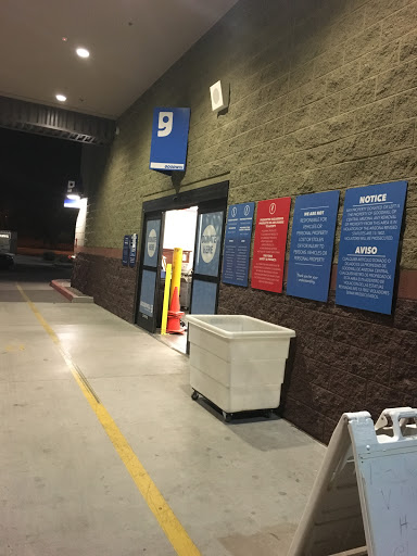 Thrift Store «Higley & Queen Creek Goodwill Retail Store & Donation Center», reviews and photos, 4570 S Higley Rd, Gilbert, AZ 85297, USA