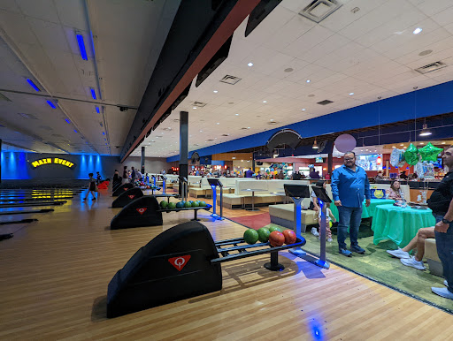 Restaurant «Main Event Entertainment», reviews and photos, 9375 Dallas Pkwy, Frisco, TX 75033, USA